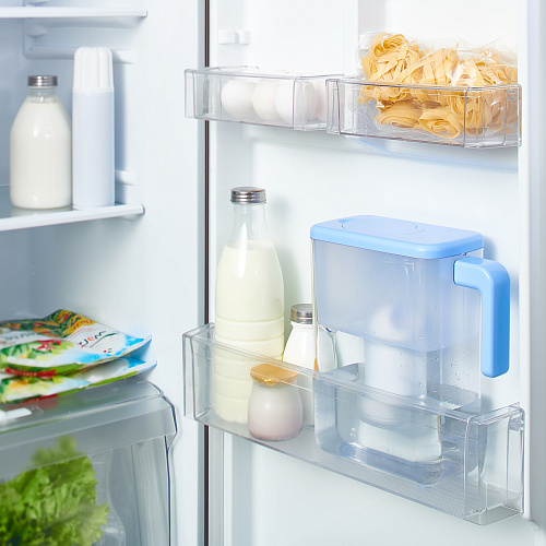 η κανάτα χωράει άνετα στο ψυγείο σας